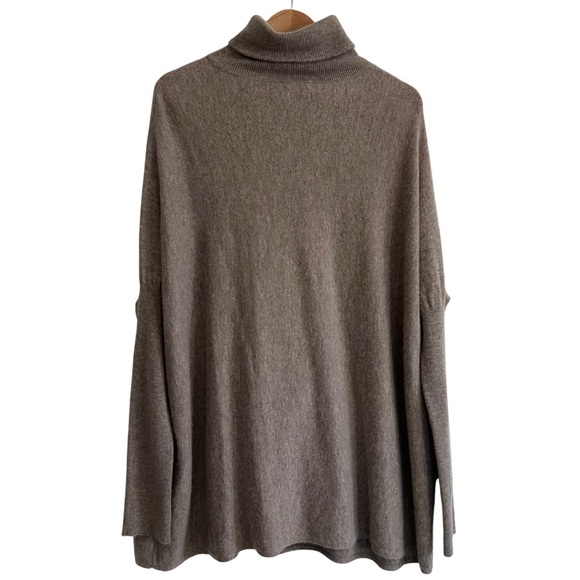 Garnet Hill Cashmere Wool Blend Oversized Turtleneck Sweater Light Mocha L - Picture 4 of 14